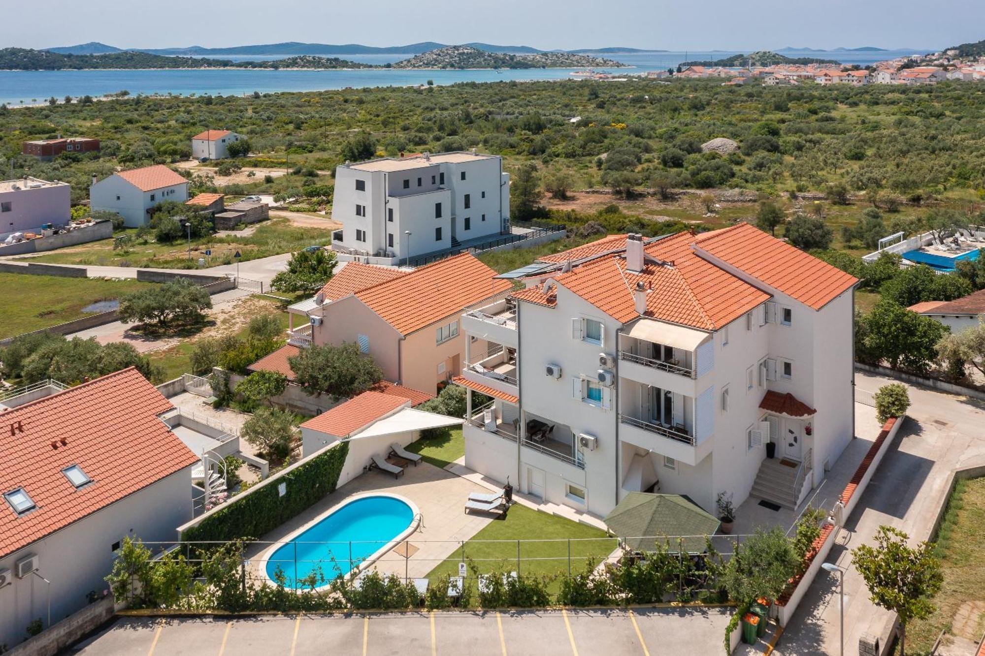 Apartments Tihi Vodice Exteriör bild